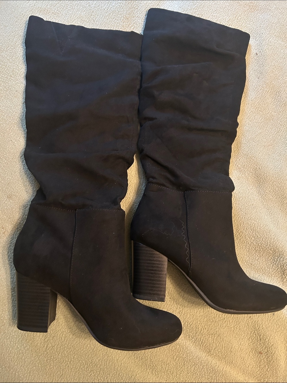 Women's Black Mid-Calf Block Heel Boots